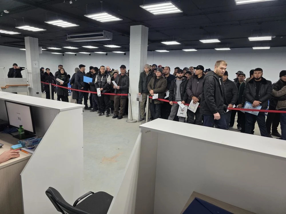 300 иностранным гражданам, работающим в Дагестане, разъяснили правила пребывания на территории России